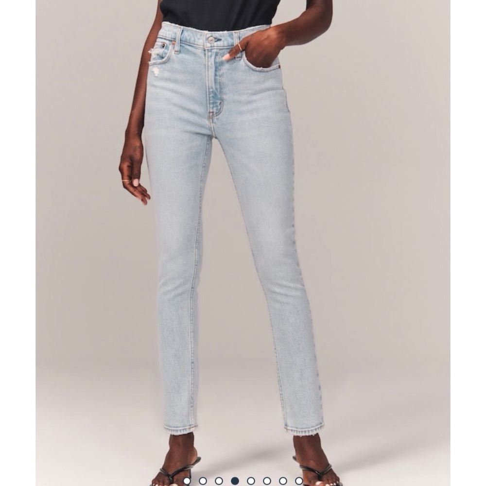 Abercrombie & Fitch Light Wash Skinny Jeans